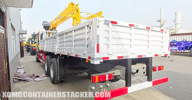 Xcmg 12 ton Truck Mounted Crane for Sale Price in Costa Rica
