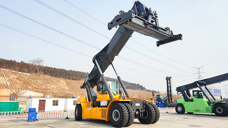 Container Reach Stacker