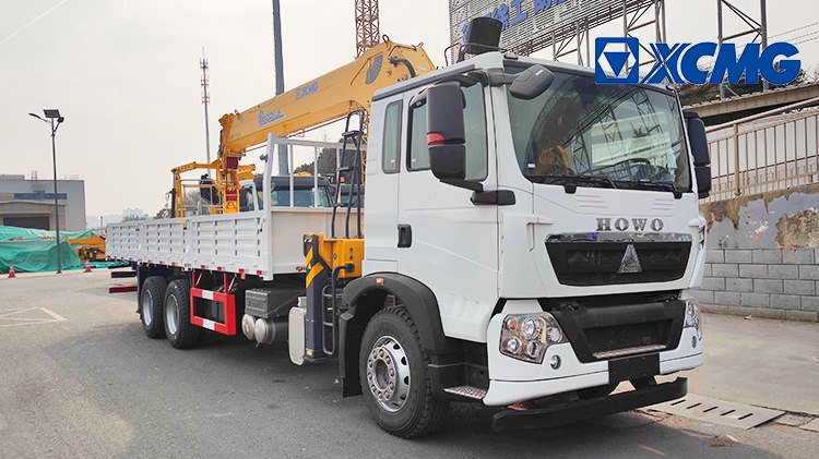 Xcmg 12 ton Rear Mounted Crane Truck for Sale