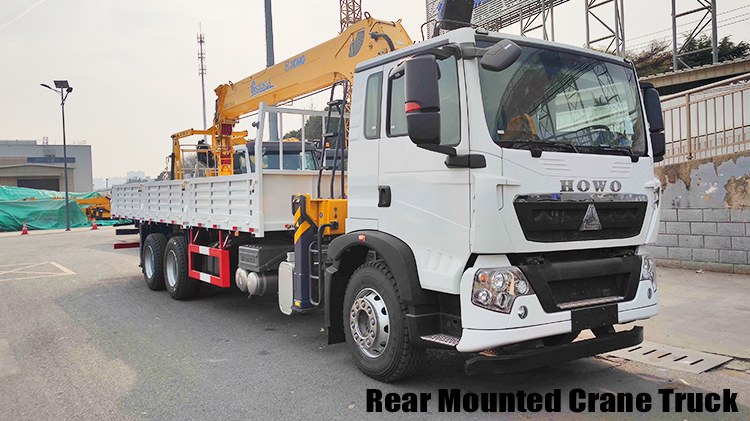 Xcmg 12 ton Rear Mounted Crane Truck for Sale