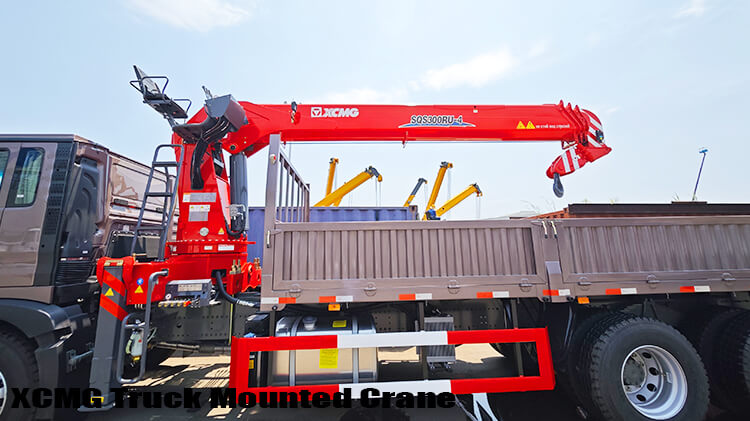 6x4 Sinotruk Howo Crane Truck for Sale Near Me Price