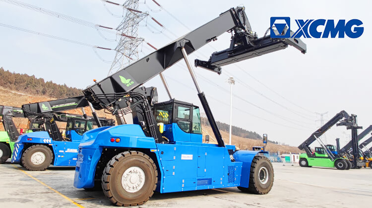 XCMG 45t Reach Stacker Truck for Sale in Tanzania