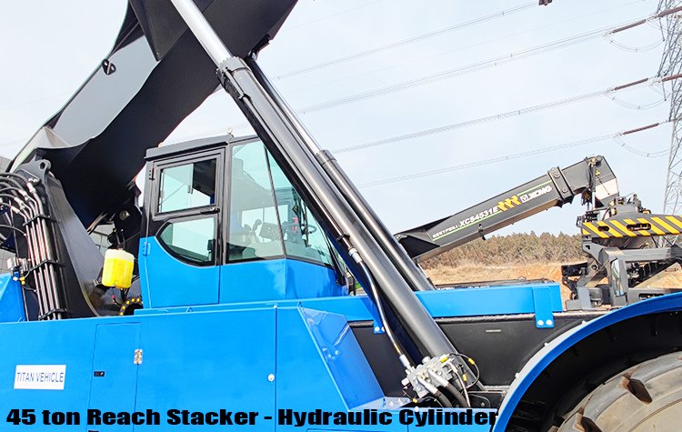XCMG 45t Reach Stacker Truck for Sale in Tanzania