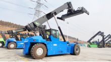 Reach Container Stacker Machine
