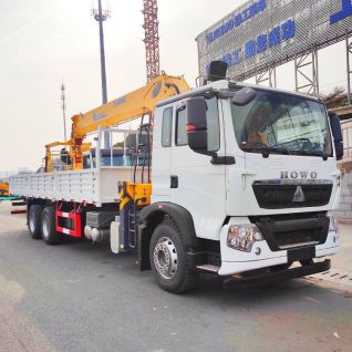 Xcmg 12 ton Rear Mounted Crane Truck