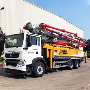 XCMG 52m Used Concrete Pump Truck